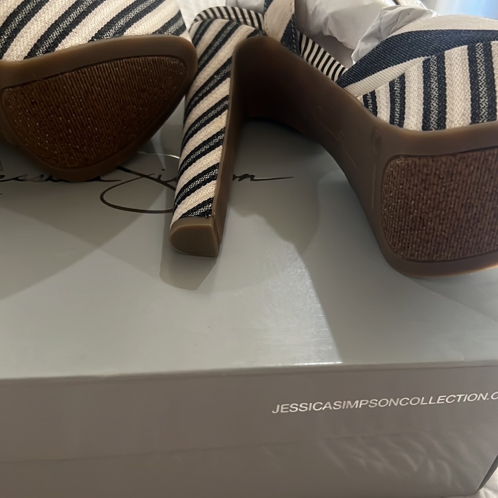 Jessica Simpson heels - Picture 2 of 5